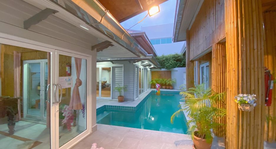 For sale 6 bedrooms villa in Bang Lamung, Chonburi