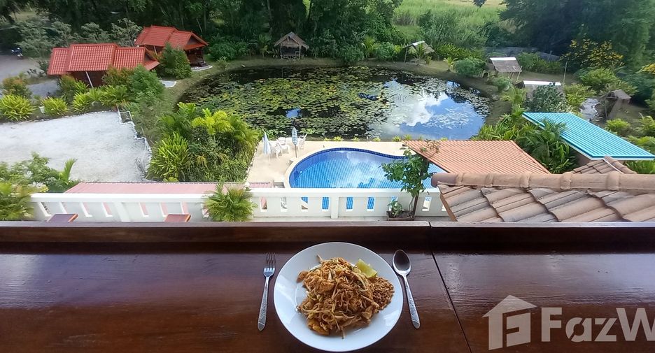 Hotel en venta de 12 habitaciones en Kumphawapi, Udon Thani