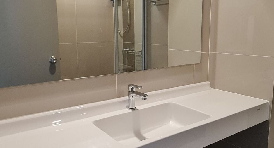 Wohnung zum Kauf und zur Miete mit Studio in Khlong San, Bangkok