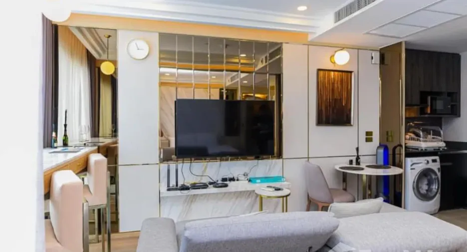 Wohnung zum Kauf und zur Miete mit 1 Zimmer in Bang Rak, Bangkok