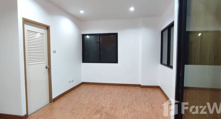 Haus zum Kauf mit 3 Zimmer in Mueang Chon Buri, Chonburi