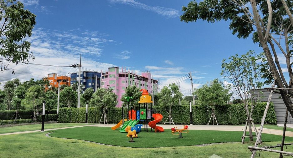 Casa adosada en venta de 3 habitaciones en Bang Pa-in, Phra Nakhon Si Ayutthaya