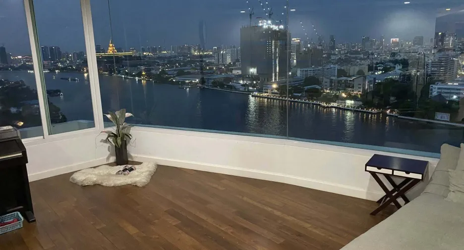 For sale 3 bedrooms condo in Dusit, Bangkok