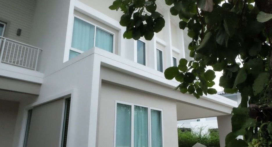For sale and for rent 4 bedrooms house in Khlong Sam Wa, Bangkok