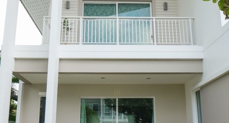 For rent and for sale 4 bedrooms house in Khlong Sam Wa, Bangkok