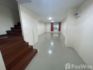 出租 2 卧室 联排别墅 在 Si Racha, Chon Buri