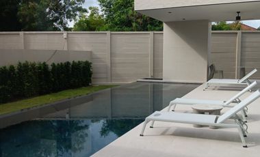 À vendre 4 chambres villa à Mueang Phuket, Phuket