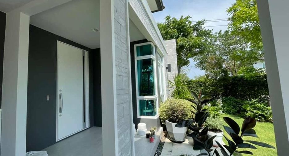 For sale 4 bedrooms house in Bang Phli, Samut Prakan