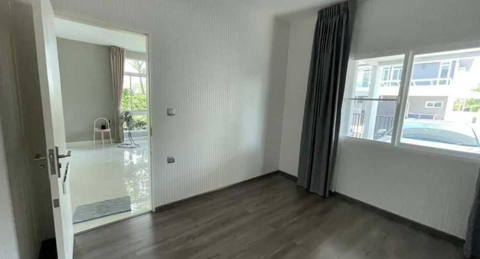 For sale 4 bedrooms house in Bang Phli, Samut Prakan