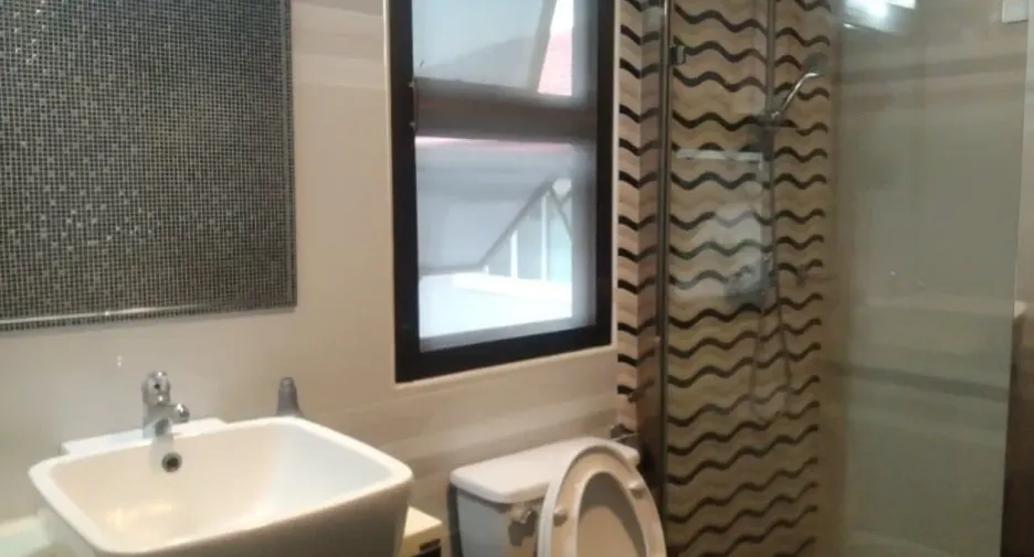 For sale そして for rent 3 ベッドルーム villa in Bang Lamung, Chonburi