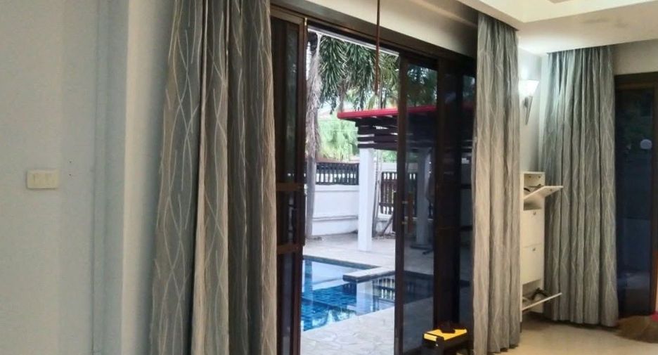 For sale and for rent 3 bedrooms villa in Bang Lamung, Chonburi