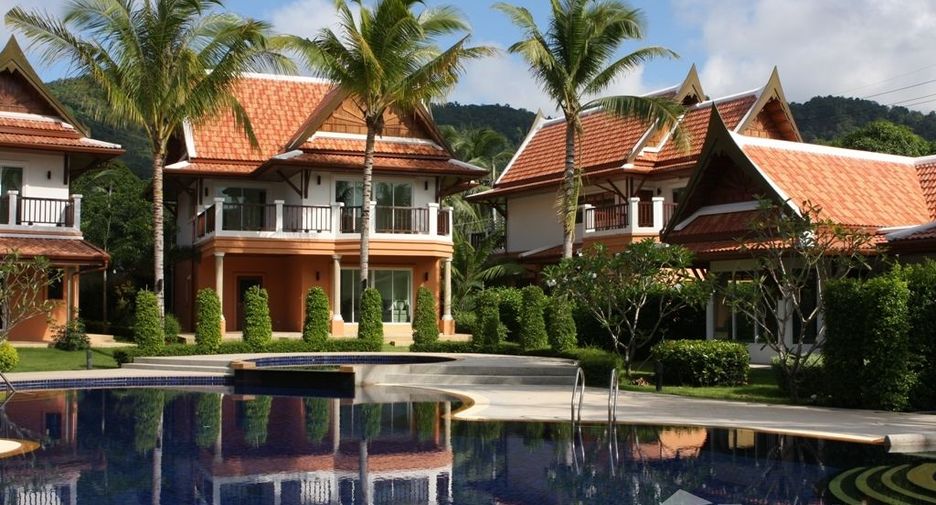 For sale 4 bedrooms house in Mueang Phuket, Phuket