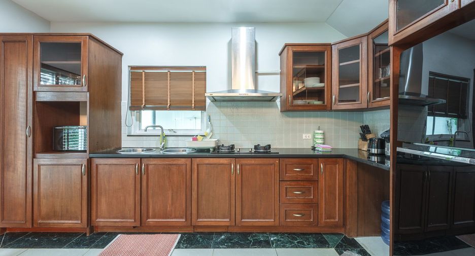 For sale 4 bedrooms house in Mueang Phuket, Phuket