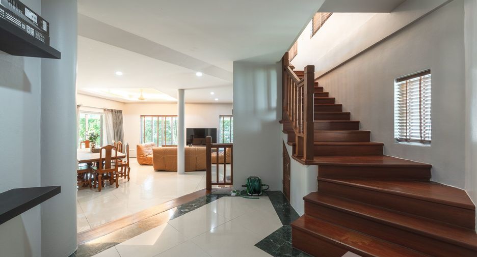 For sale 4 bedrooms house in Mueang Phuket, Phuket