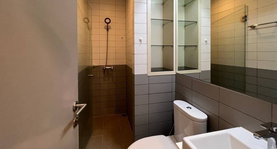 For sale and for rent 2 bedrooms condo in Phra Khanong, Bangkok