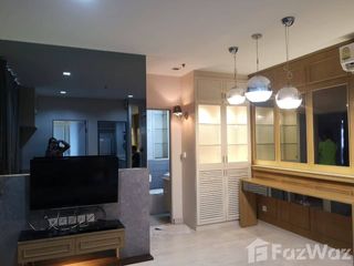 For sale そして for rent 2 ベッドルーム condo in Phra Khanong, Bangkok