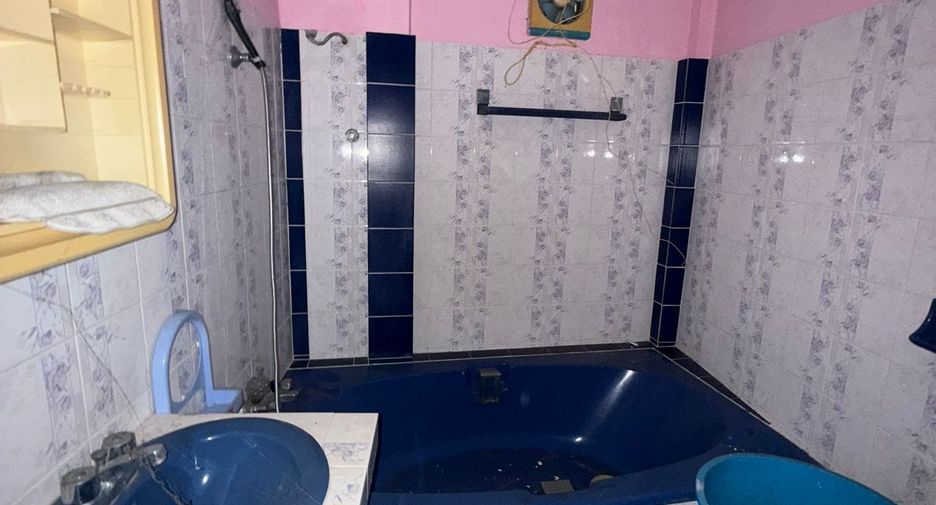 For sale 3 bedrooms townhouse in Bang Lamung, Chonburi