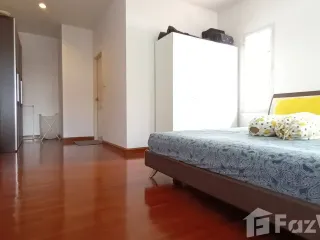 For sale 3 bedrooms house in Bang Kapi, Bangkok
