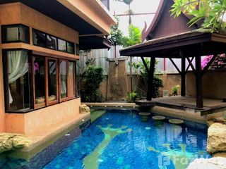 À vendre 4 chambres villa à Na Jomtien, Pattaya