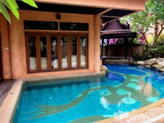 For sale 4 bedrooms villa in Na Jomtien, Pattaya