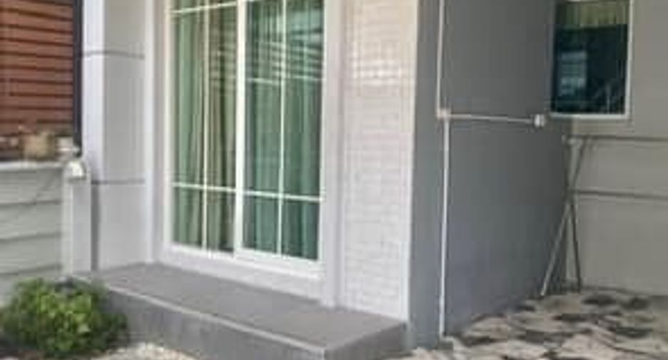 For sale and for rent 3 bedrooms townhouse in Prawet, Bangkok