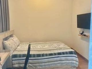 Casa adosada en venta y en alquiler de 3 habitaciones en Prawet, Bangkok