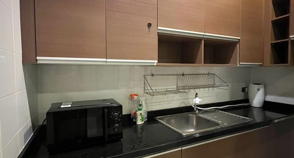 For sale 3 bedrooms townhouse in Bang Khen, Bangkok