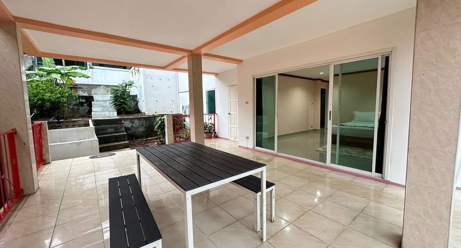 For rent 4 bedrooms villa in Kathu, Phuket