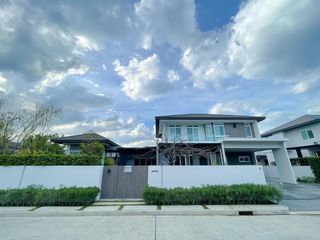 For sale 5 bedrooms house in Nong Khaem, Bangkok