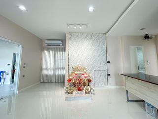 For sale 5 bedrooms house in Nong Khaem, Bangkok