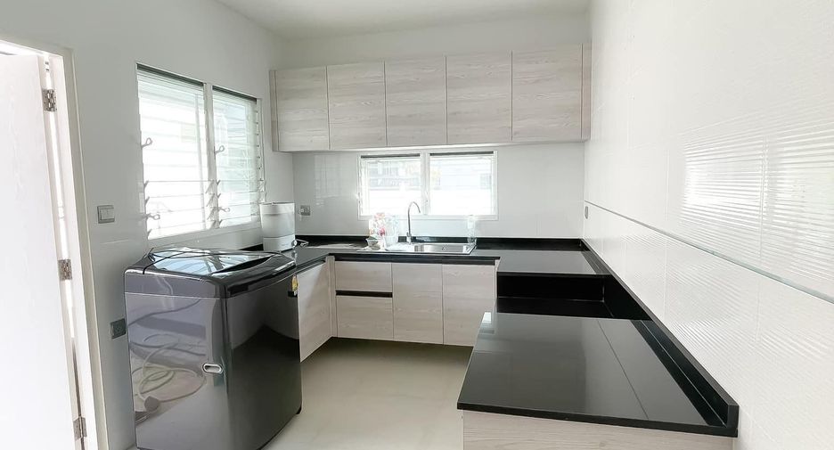 Продажа 5 спальни дом в Нонг Кхаем, Бангкок