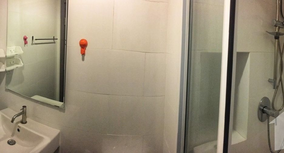 For sale and for rent studio condo in Watthana, Bangkok