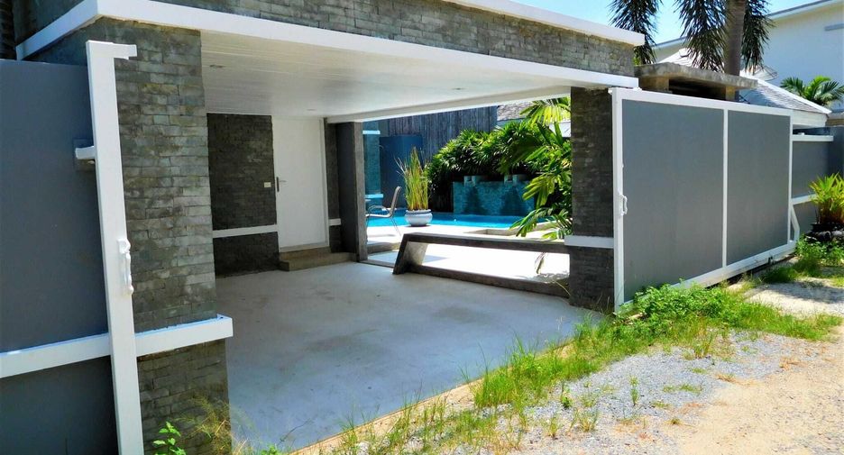 For rent 3 bedrooms villa in Mueang Phuket, Phuket
