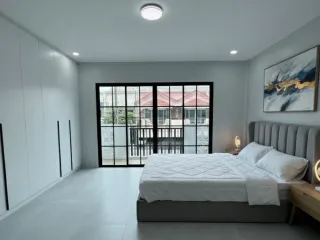 For sale 2 bedrooms townhouse in Mueang Phuket, Phuket