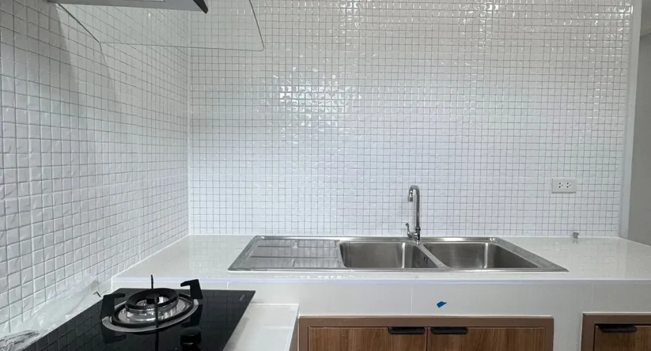 For sale 2 bedrooms townhouse in Mueang Phuket, Phuket