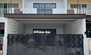 For sale 2 bedrooms townhouse in Mueang Phuket, Phuket