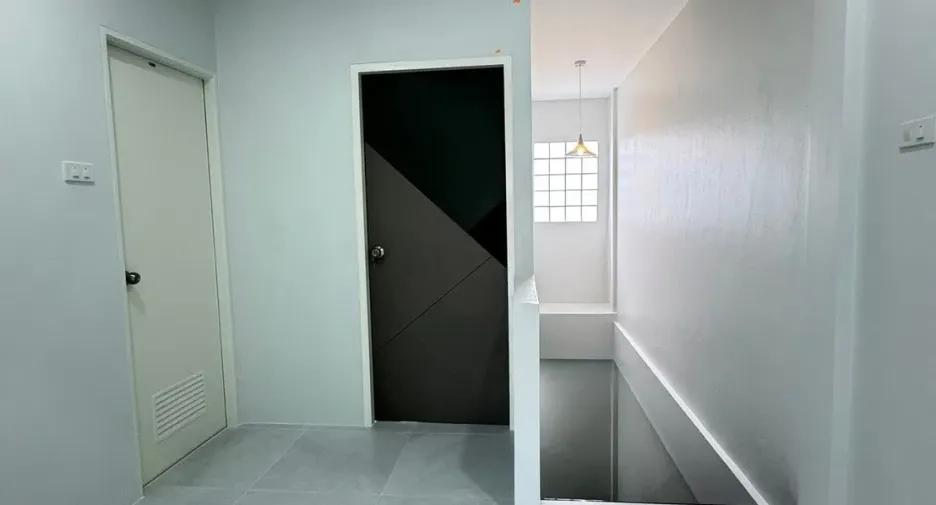For sale 2 bedrooms townhouse in Mueang Phuket, Phuket