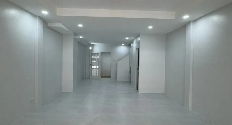 For sale 2 bedrooms townhouse in Mueang Phuket, Phuket
