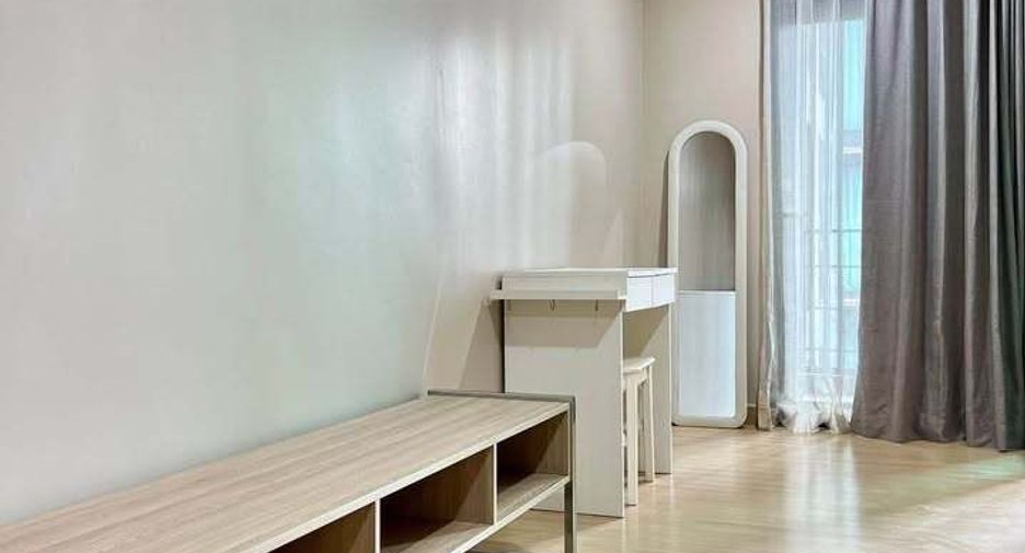 For sale 1 bed condo in Suan Luang, Bangkok