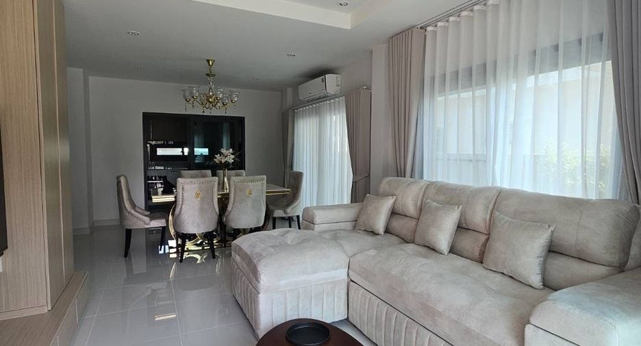 Casa en venta y en alquiler de 4 habitaciones en Mueang Phuket, Phuket