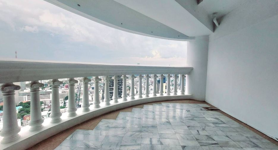 For sale 3 bedrooms condo in Bang Rak, Bangkok