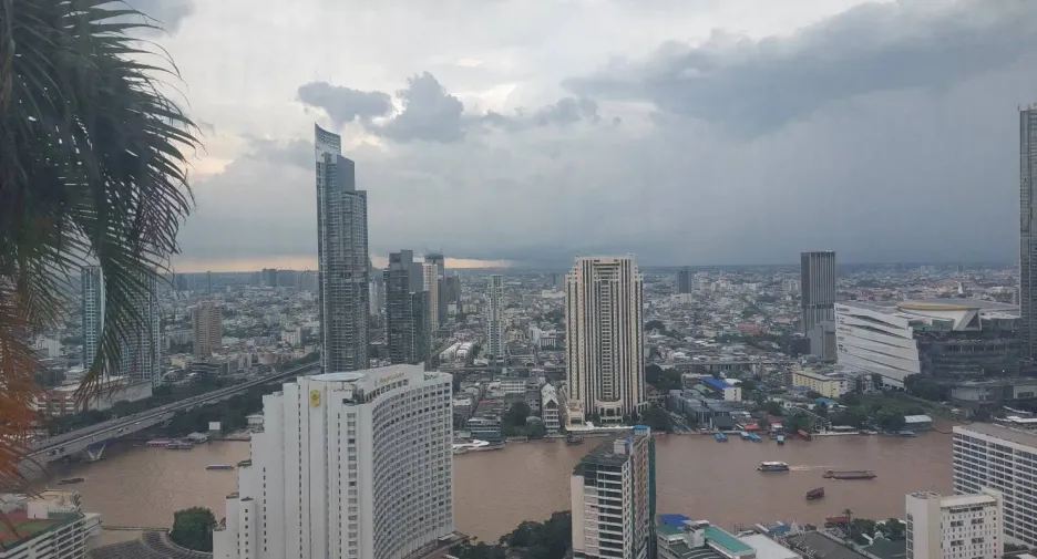 For sale 3 bedrooms condo in Bang Rak, Bangkok