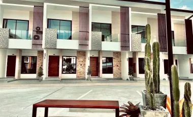 Casa adosada en venta de 2 habitaciones en Kathu, Phuket
