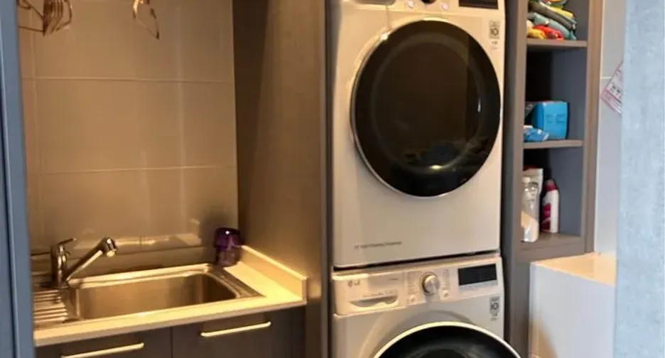For sale 5 bedrooms condo in Yan Nawa, Bangkok