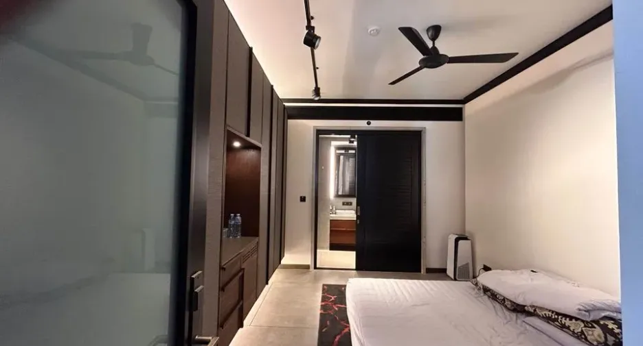 For sale 5 bedrooms condo in Yan Nawa, Bangkok