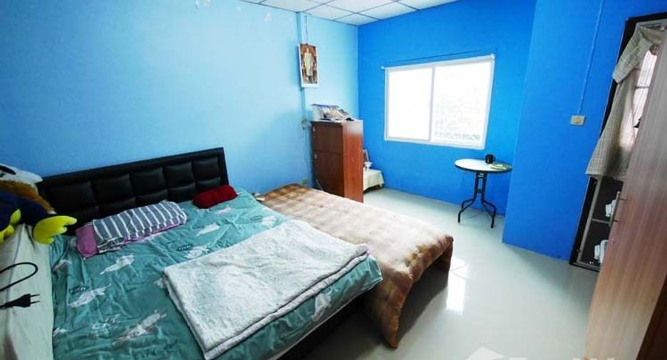 For sale 2 bedrooms townhouse in Khlong Sam Wa, Bangkok