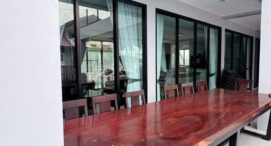 À louer 6 chambres villa à Jomtien, Pattaya