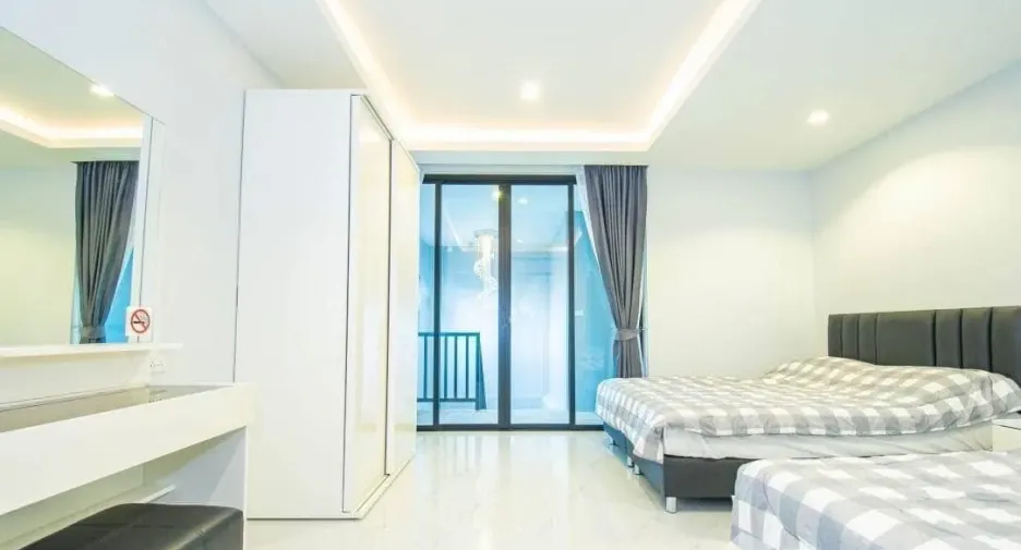 出租 6 卧室 别墅 在 Bang Lamung, Chon Buri