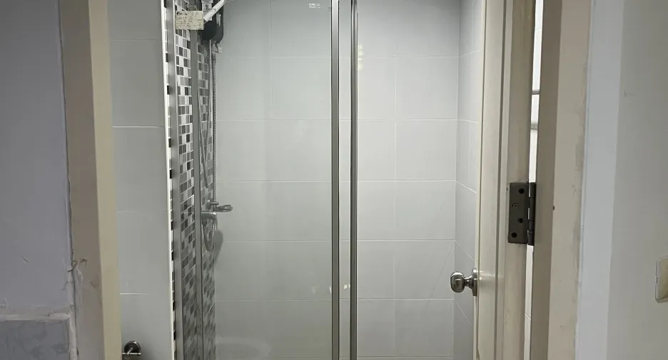 Condo en venta y en alquiler de 1 habitaciones en Krathum Baen, Samut Sakhon