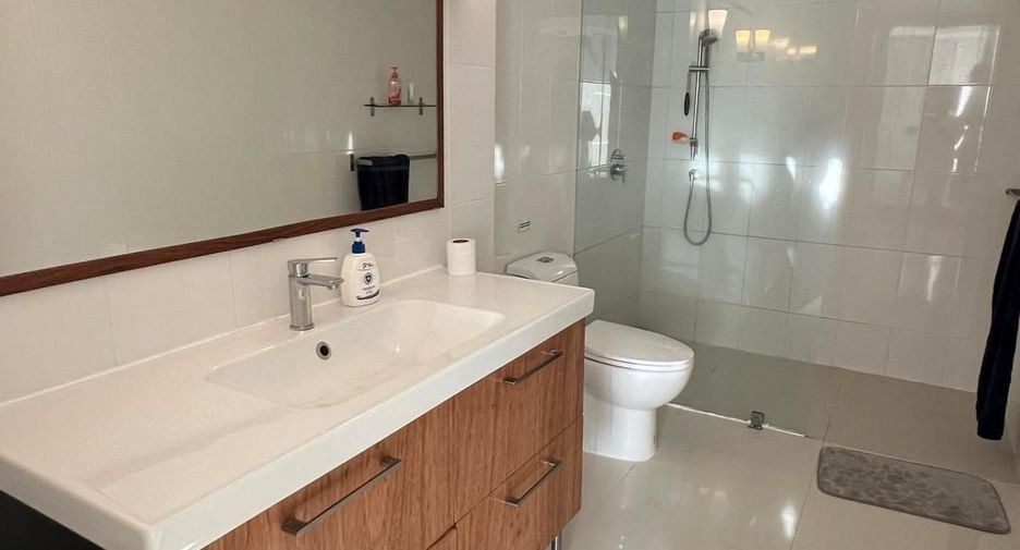 Villa en alquiler de 3 habitaciones en Kathu, Phuket